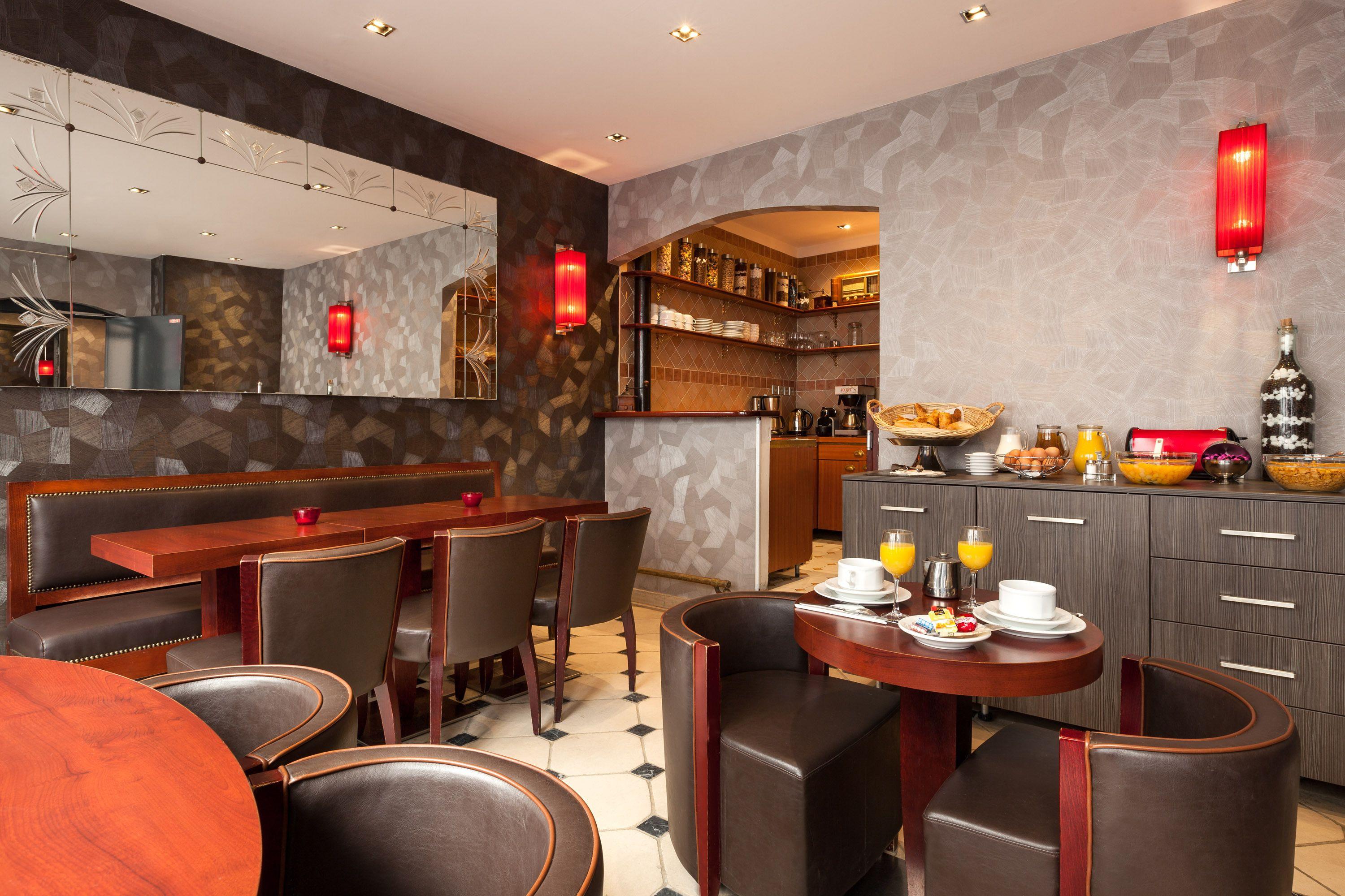 Hotel Eiffel Rive Gauche 3*