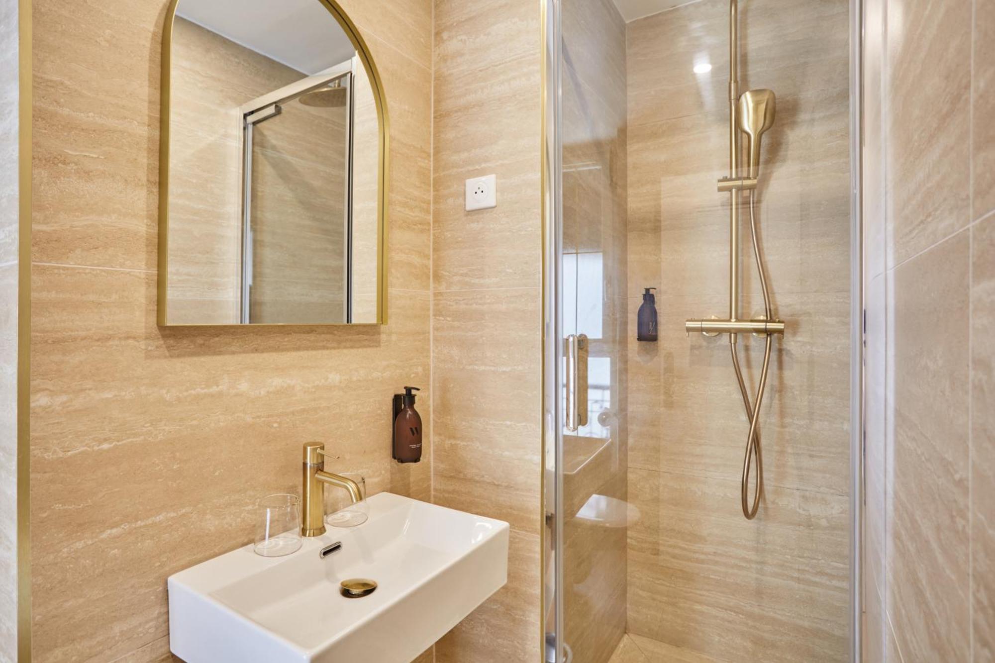 Hotel Eiffel Rive Gauche
