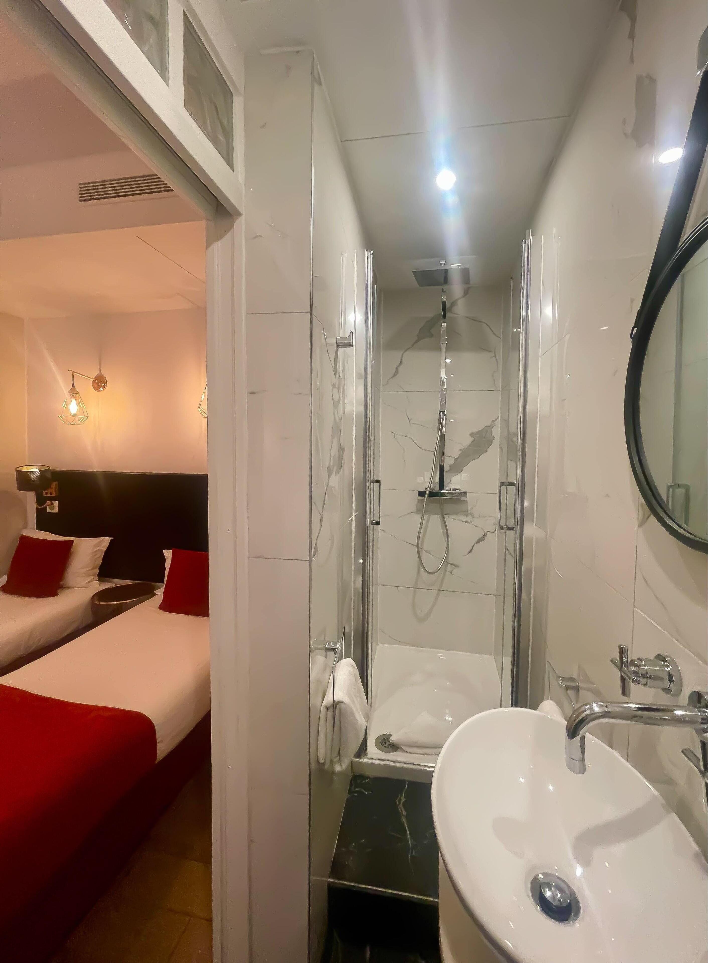 Eiffel Rive Gauche Parigi